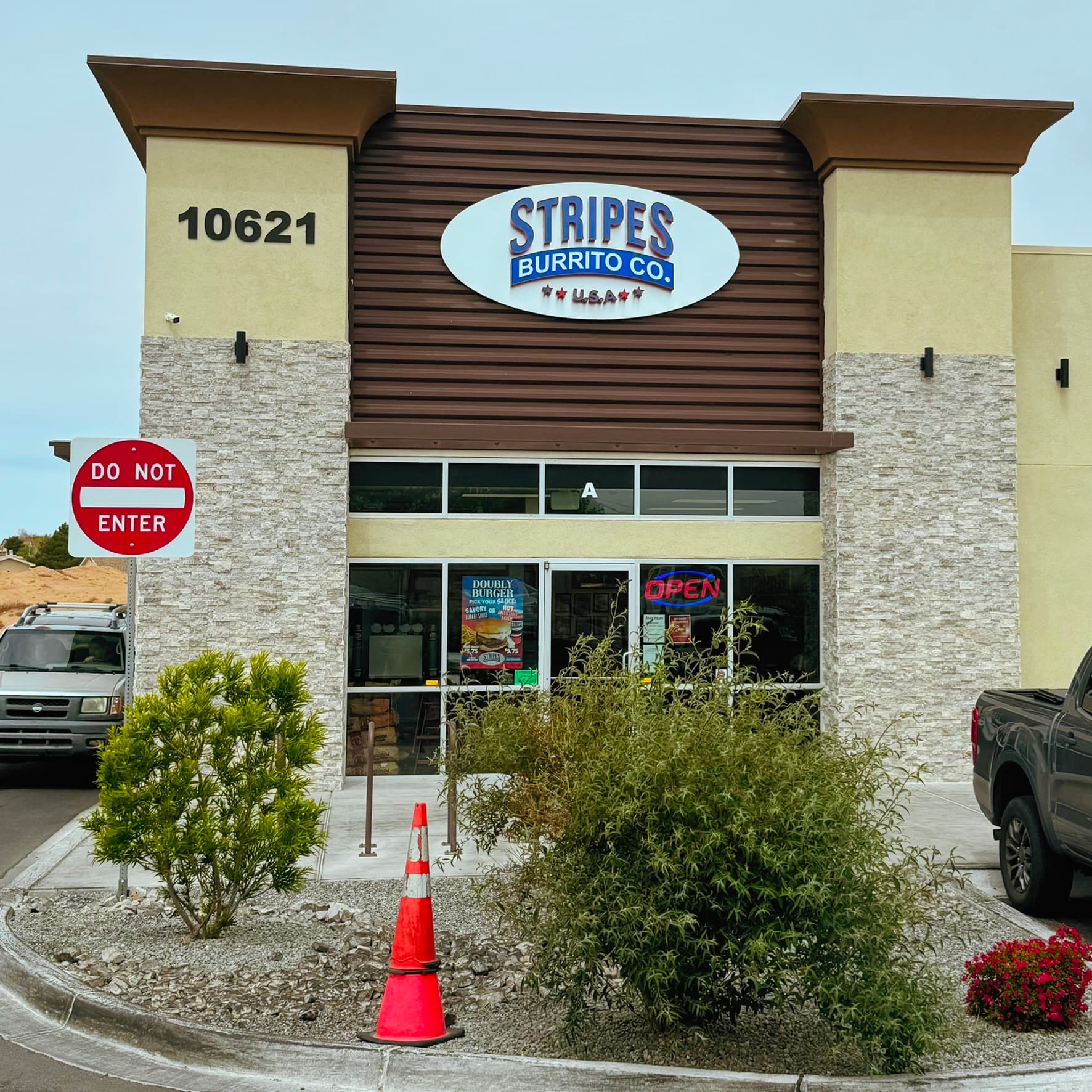 Unser β Stripes storefront